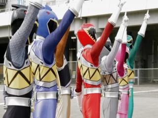 Power Rangers Dino Super Charge - Dublado - Episodio 11 - Amor á Primeira Briga