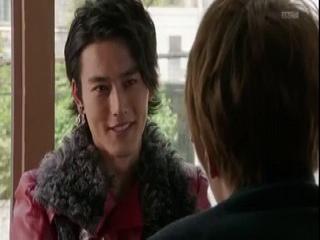 Kamen Rider Drive - Episodio 2 -  O que é um Kamen Rider?