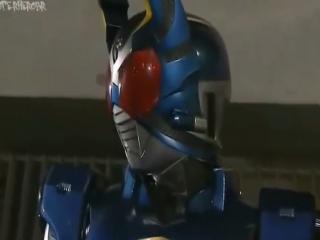 Kamen Rider Kabuto - Episodio 26 - Amor que Causa Terremotos