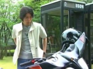 Kamen Rider Kuuga - Episodio 23 - Insegurança