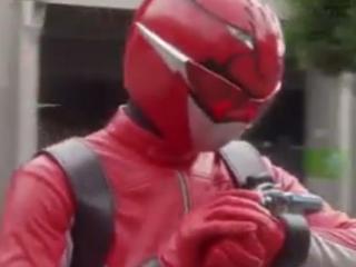 Tokumei Sentai Go-Busters - Episodio 41 - Pink Buster a ladra
