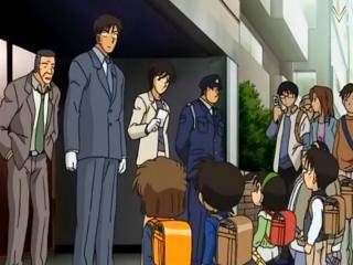 Detective Conan - Episódio 390  - A História de Amor do Detetive da Polícia Metropolitana 6! (Parte 1)
