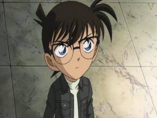 Detective Conan - Episódio 459  - Um Misterioso Homem  Excessivamente Rígido com Regras!