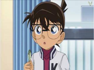 Detective Conan - Episódio 566  - O Parceiro é Santa-san!