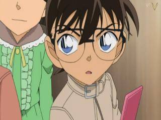 Detective Conan - Episódio 676  - Não Perdoo Nem Mais Um Milímetro! (Parte 2)